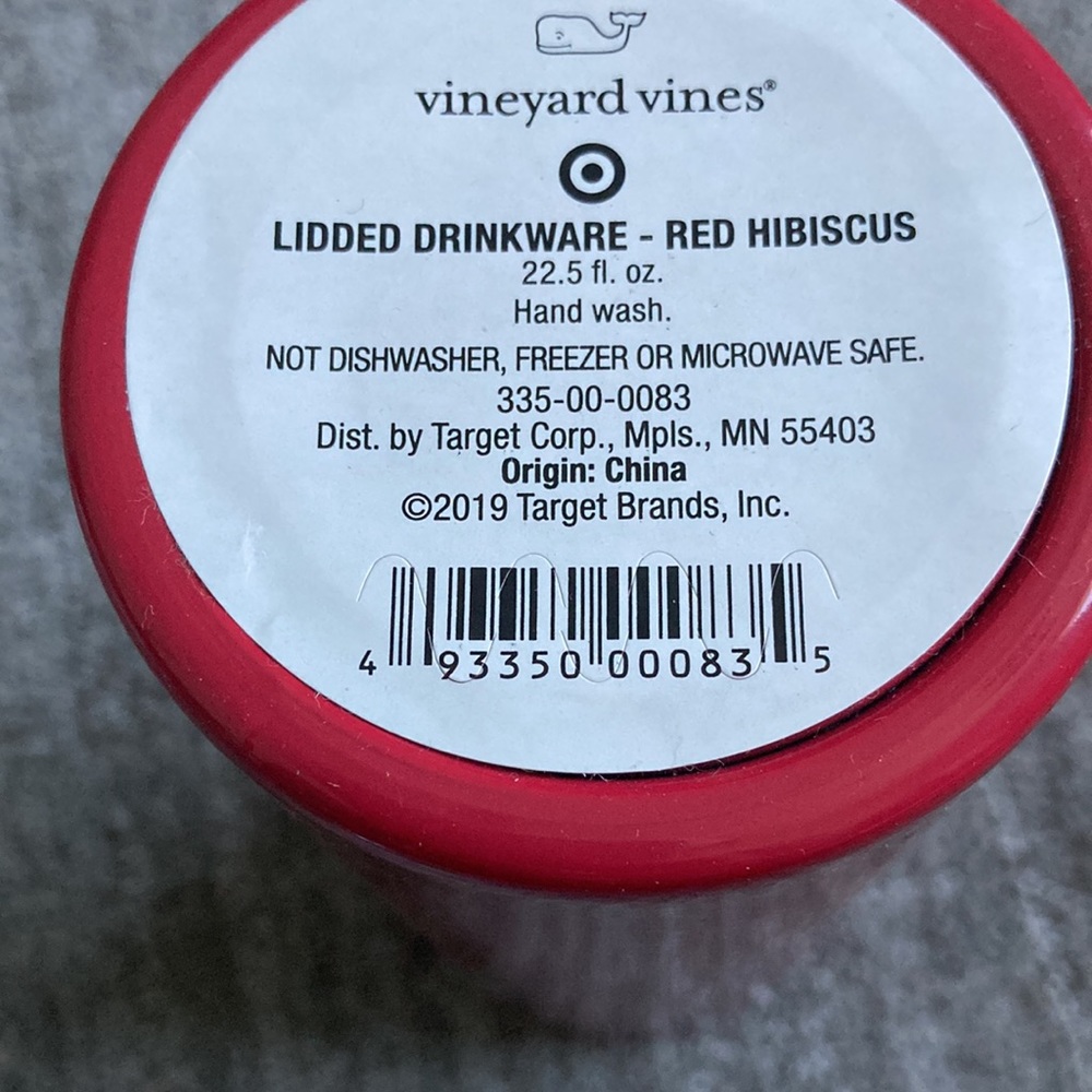 Vineyard Vines Hibiscus Whale Lidded Drinkware - Picture 10 of 10